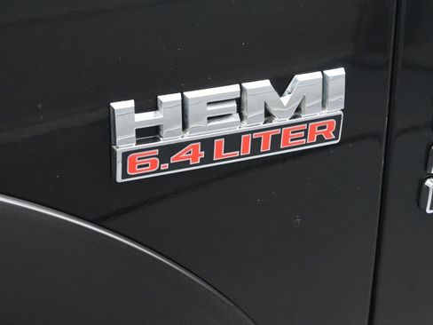 Used 2017 RAM 2500 Tradesman w/ Chrome Appearance Group image 13