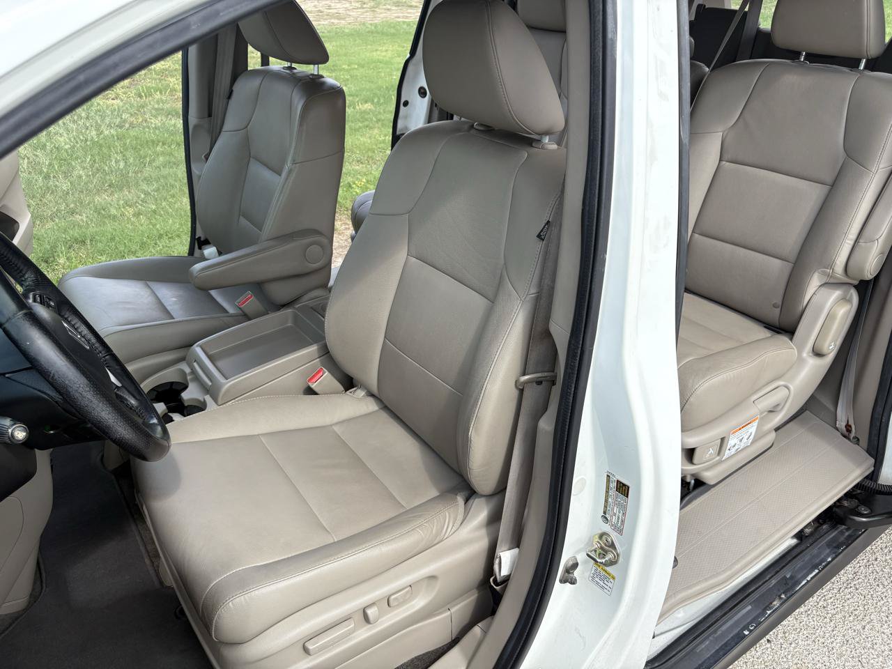 Used 2014 Honda Odyssey EX-L image 40