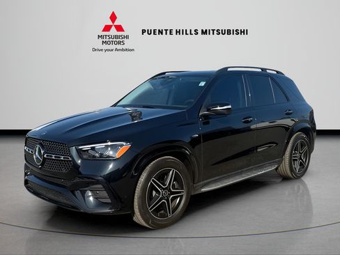 Used 2025 Mercedes-Benz GLE 450e 4MATIC image 1