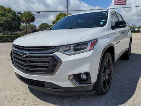 Used 2020 Chevrolet Traverse Premier w/ Redline Edition FWD image 9