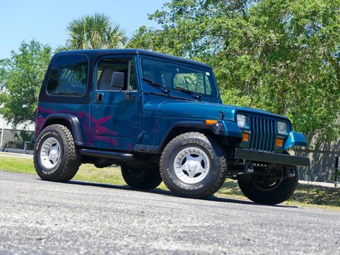 Used 1995 Jeep Wrangler Rio Grande AWD/4WD image 90