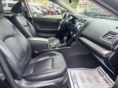 Used 2019 Subaru Outback 2.5i Limited AWD/4WD image 31