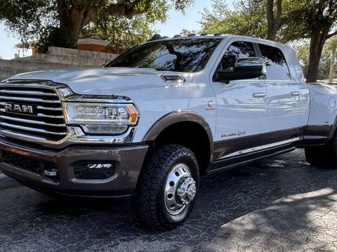 Used 2021 RAM 3500 Limited AWD/4WD image 2