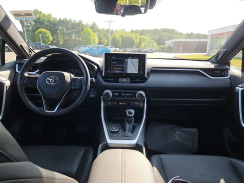 Used 2021 Toyota RAV4 XSE AWD/4WD image 4