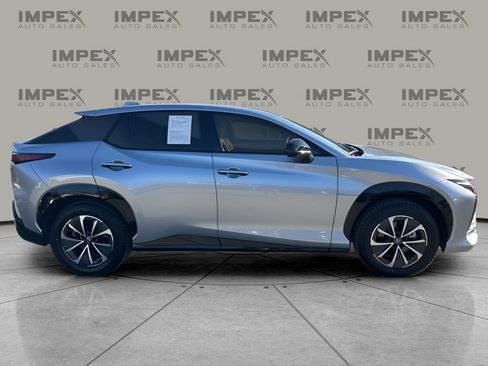 Used 2024 Lexus RZ 300e Premium image 6