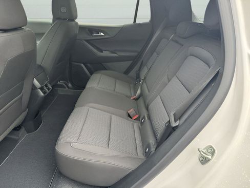 New 2025 Chevrolet Equinox LT w/ Safety and Technology Package image 12