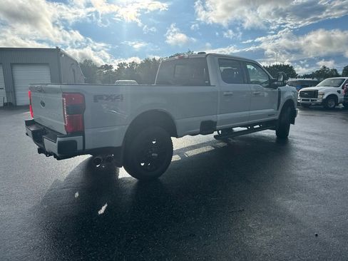 Used 2026 Ford F250 Lariat w/ Black Appearance Package AWD/4WD image 6