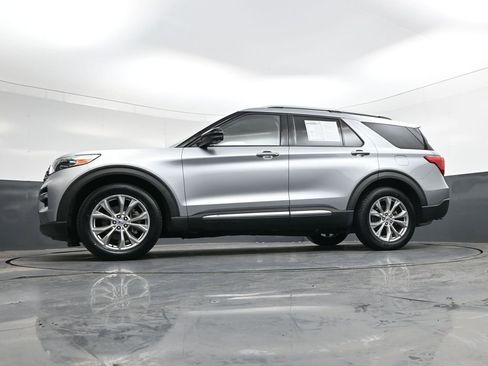 Used 2021 Ford Explorer Limited w/ Equipment Group 301A image 40