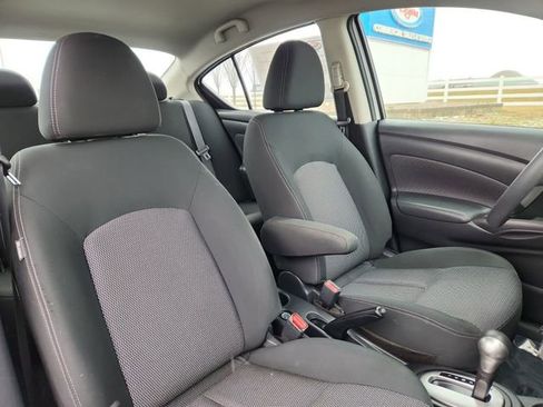 Used 2019 Nissan Versa SV image 25