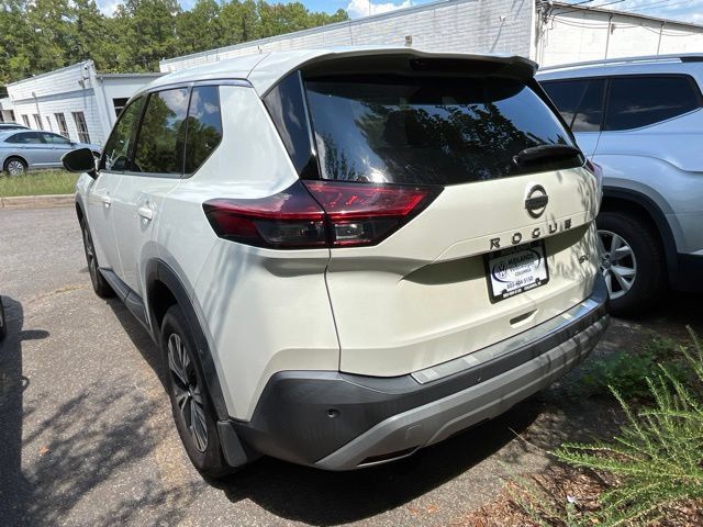 Used 2021 Nissan Rogue SV FWD image 4