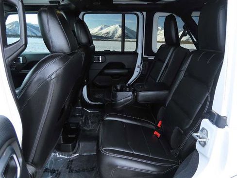 Used 2019 Jeep Wrangler Unlimited Sahara w/ Quick Order Package 24M Moab image 19