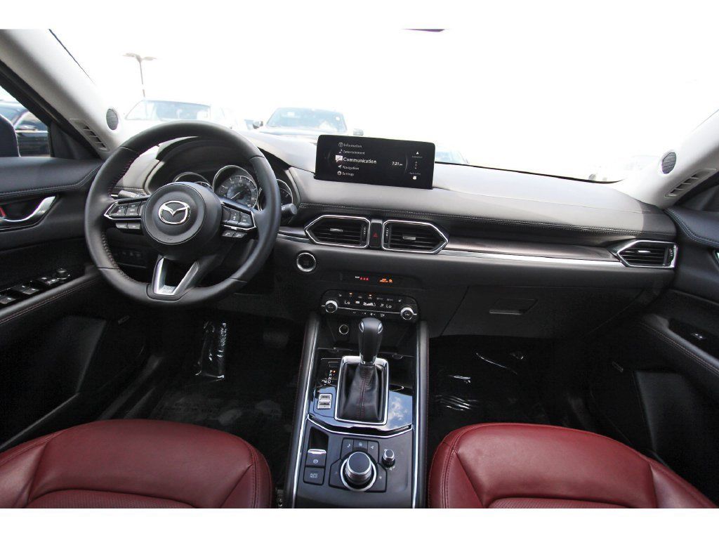 Used 2025 MAZDA CX-5 Carbon Edition AWD/4WD image 9