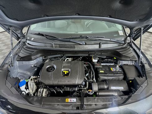 Used 2025 Kia Soul LX w/ LX Technology Package FWD image 33