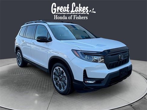 Certified 2025 Honda Passport Black Edition image 7