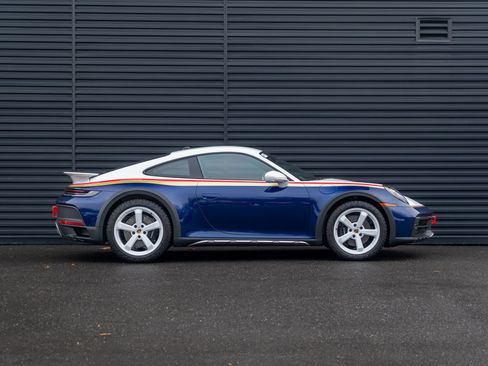 Certified 2024 Porsche 911 Dakar image 9