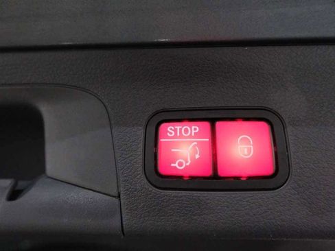 Used 2020 Mercedes-Benz GLS 450 4MATIC image 11