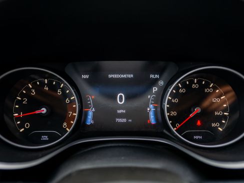 Used 2019 Jeep Compass Limited AWD/4WD image 10