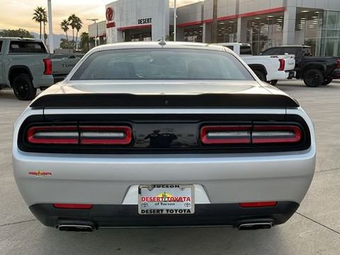 Used 2021 Dodge Challenger SXT w/ Plus Package image 20