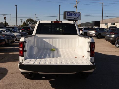 Used 2025 RAM 1500 Big Horn AWD/4WD image 7