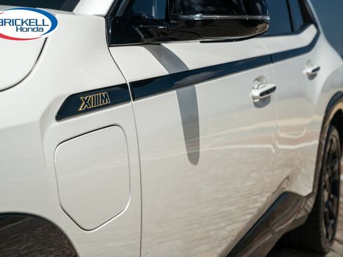 Used 2025 BMW XM AWD/4WD image 16