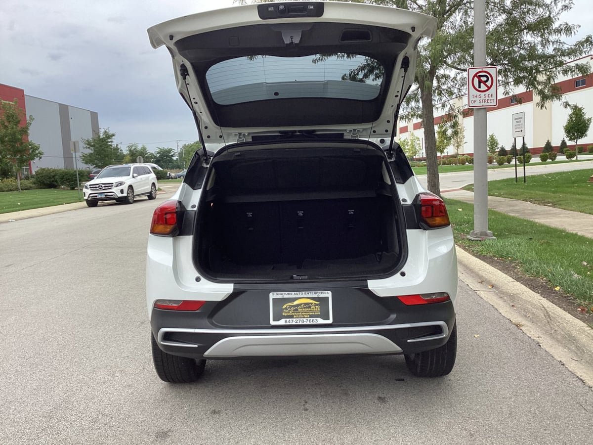 Used 2023 Buick Encore GX Preferred w/ Cold Weather Comfort Package FWD image 10