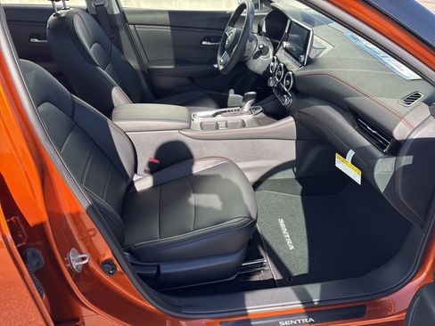 New 2025 Nissan Sentra SR w/ SR Premium Package image 12