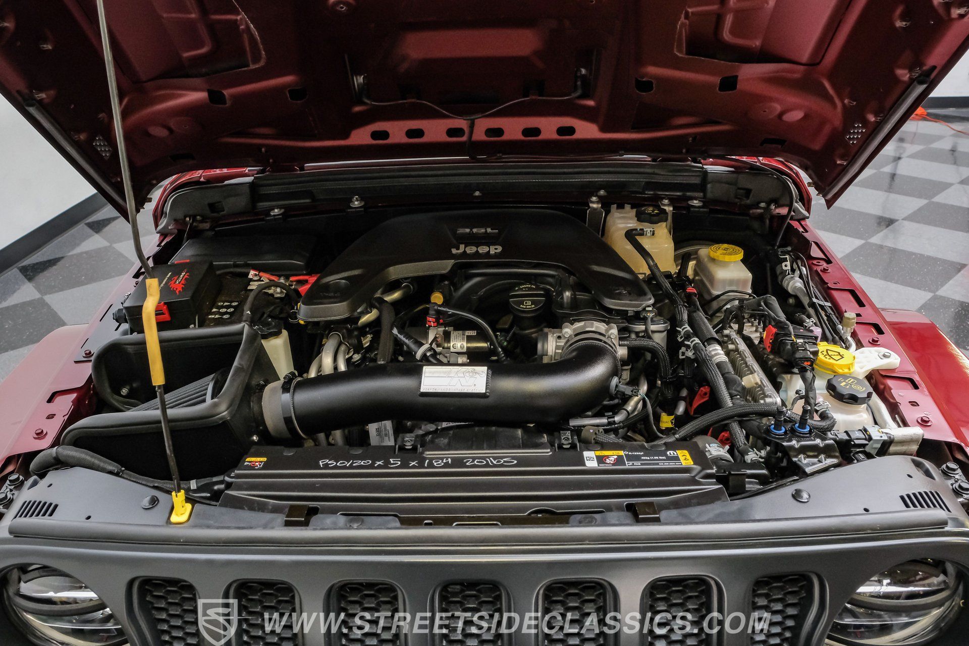 Used 2021 Jeep Wrangler Unlimited Sport AWD/4WD image 3