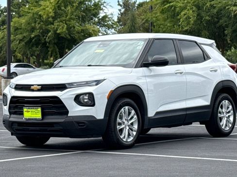 Used 2021 Chevrolet TrailBlazer LS FWD image 16