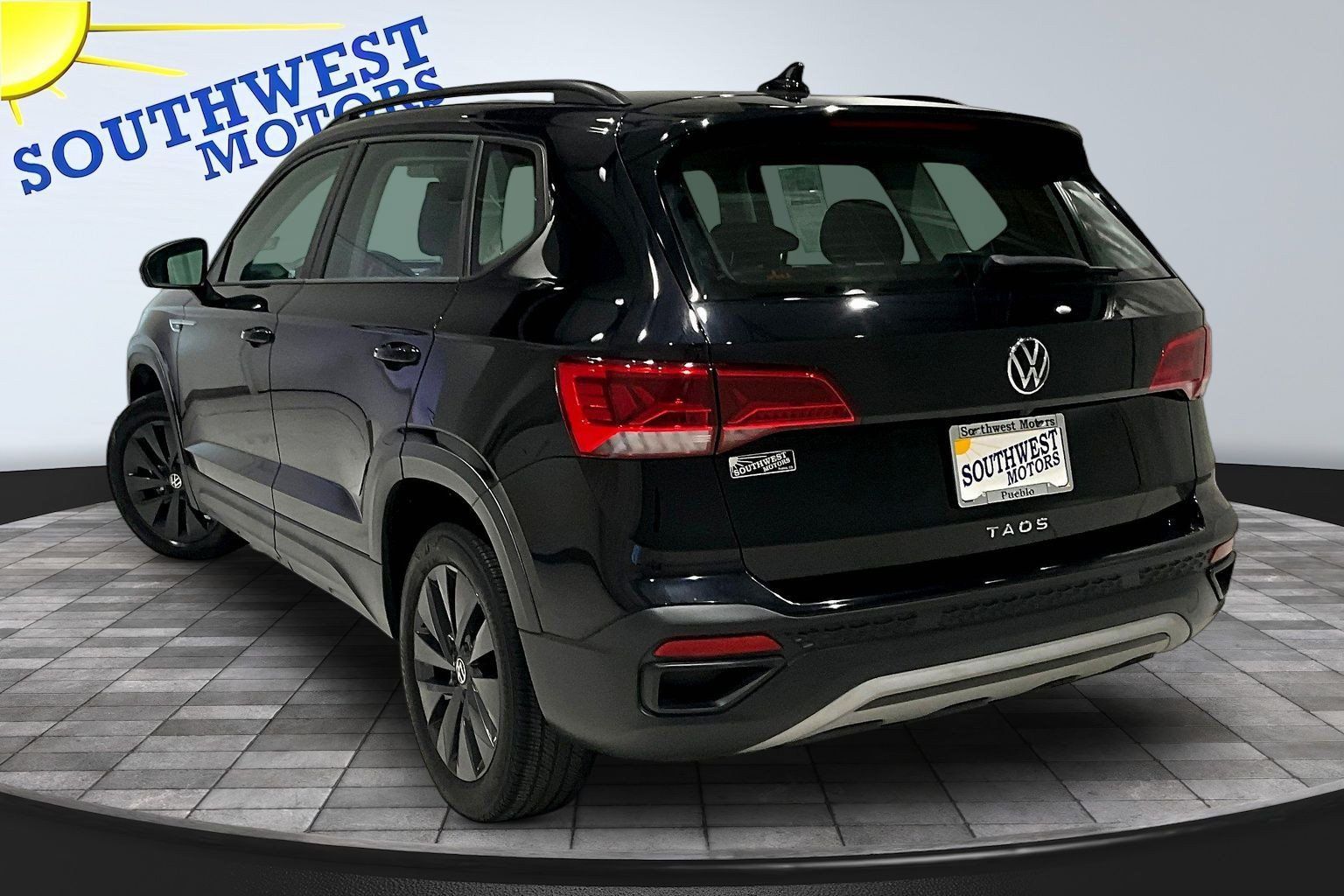 Used 2022 Volkswagen Taos S FWD image 5