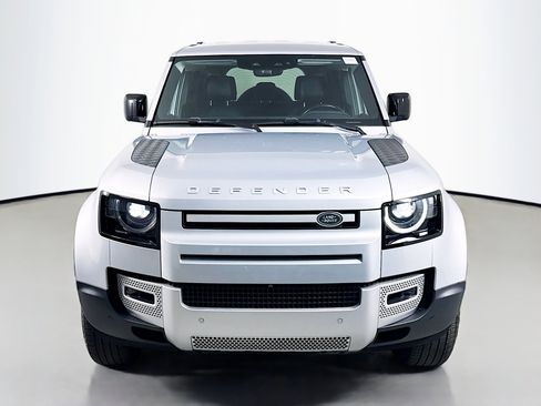 Used 2023 Land Rover Defender 110 S image 2