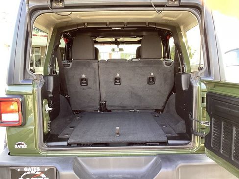 Used 2020 Jeep Wrangler Unlimited Sport S AWD/4WD image 12