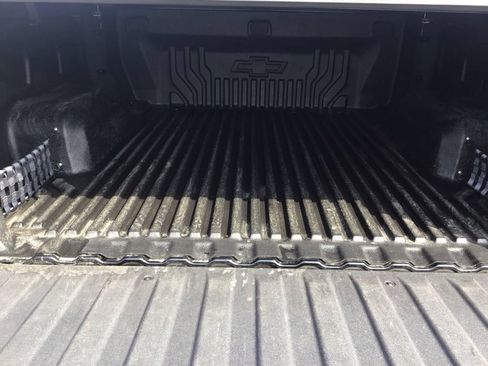Used 2024 Chevrolet Silverado 1500 LT AWD/4WD image 30