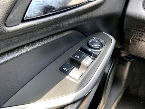 Used 2025 Chevrolet Trax LS FWD image 34