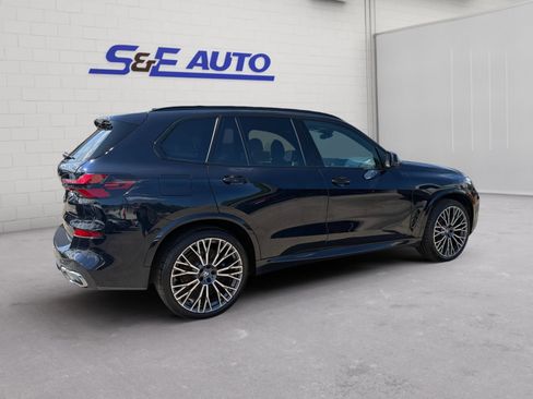 Used 2025 BMW X5 xDrive40i AWD/4WD image 4