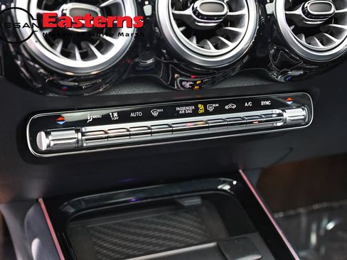 Used 2025 Mercedes-Benz GLB 250 w/ Exclusive Package image 19