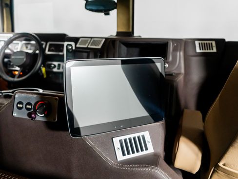 Used 2003 HUMMER H1 4-Door Wagon image 52