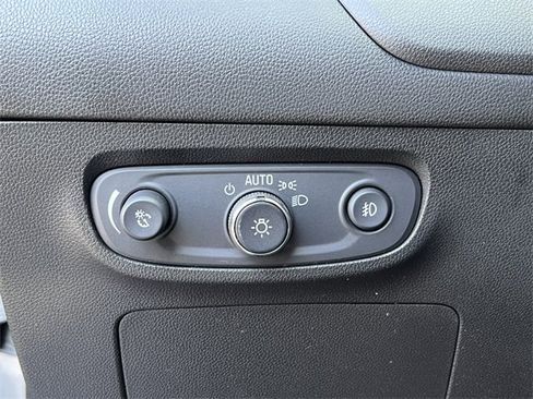 Used 2020 Buick Encore GX Preferred w/ Cold Weather Comfort Package image 15