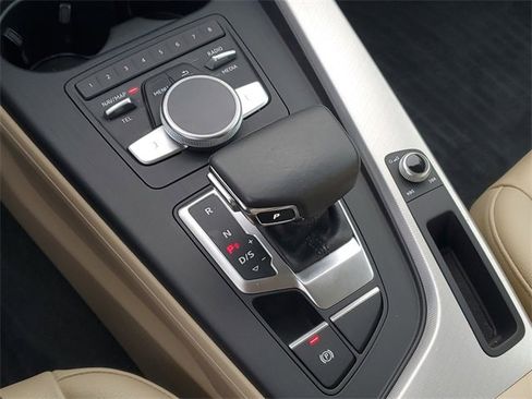 Used 2018 Audi A4 2.0T Premium image 27