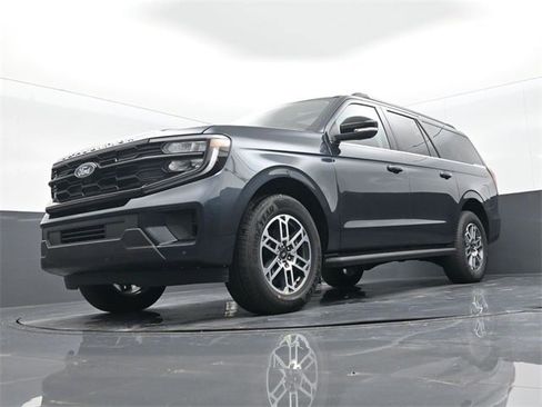 New 2025 Ford Expedition Max Active image 19