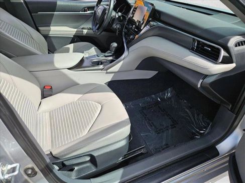Used 2024 Toyota Camry SE FWD image 18