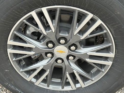 New 2026 Chevrolet Traverse LT w/ Driver Confidence Package image 12