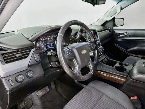 Used 2018 Chevrolet Suburban LS AWD/4WD image 10