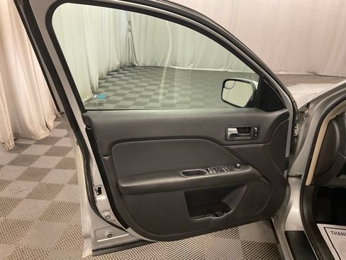 Used 2012 Ford Fusion SE FWD image 17