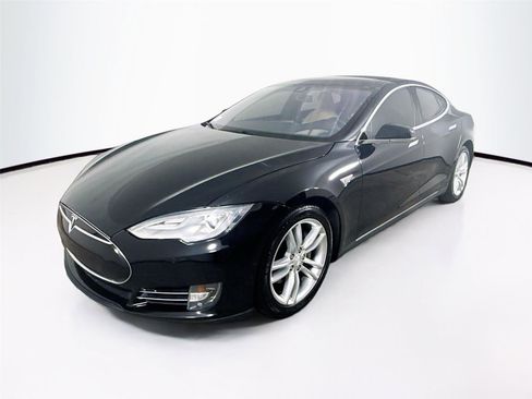 Used 2015 Tesla Model S 85D image 1