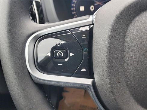 New 2026 Volvo XC60 B5 Plus w/ Protection Package Premier image 19
