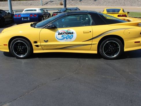 Used 2002 Pontiac Firebird Trans Am RWD image 18
