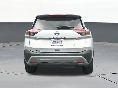 Used 2023 Nissan Rogue SV FWD image 11