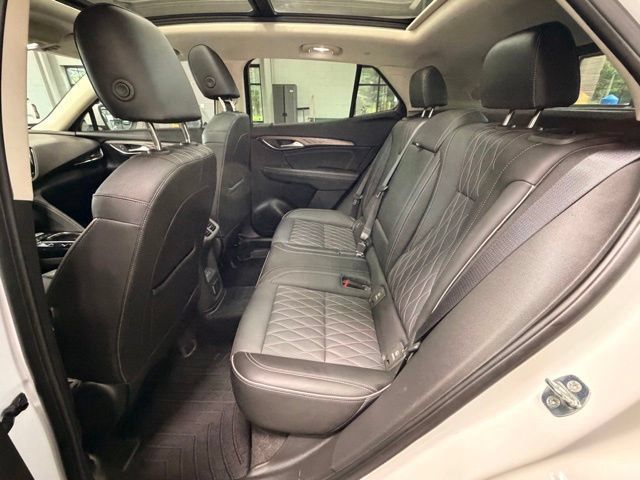 Used 2023 Buick Envision Avenir AWD/4WD image 17
