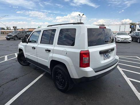 Used 2014 Jeep Patriot Sport FWD image 5