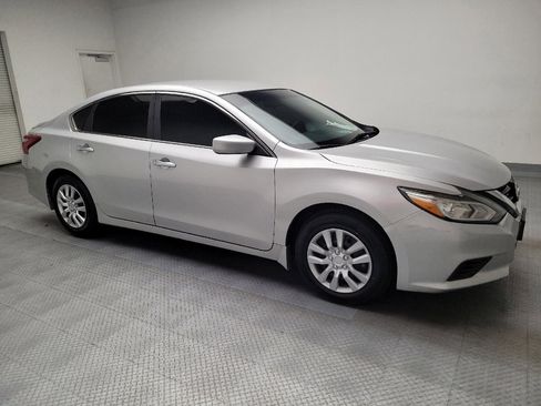 Used 2018 Nissan Altima 2.5 S w/ S Convenience Package image 11